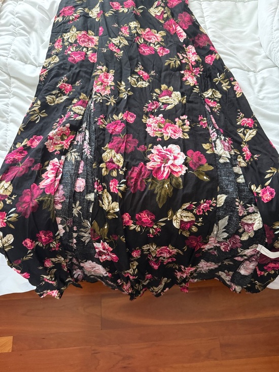 Floral Off-Shoulder Maxi dress - Black with Pink Rose Print - Picture 2 of 4